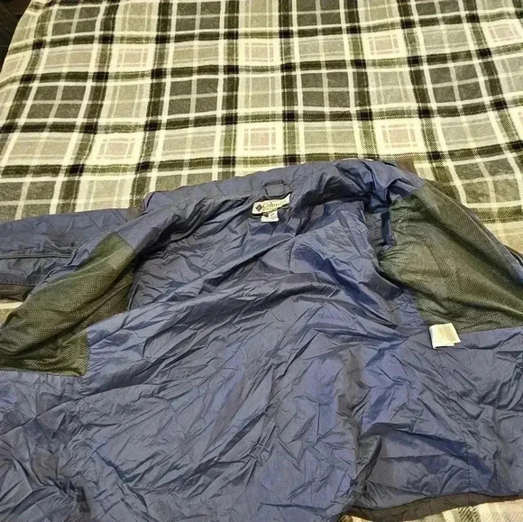 Columbia women's XL blue and gray weather proof outer coat, no liner - Picture 12 of 12